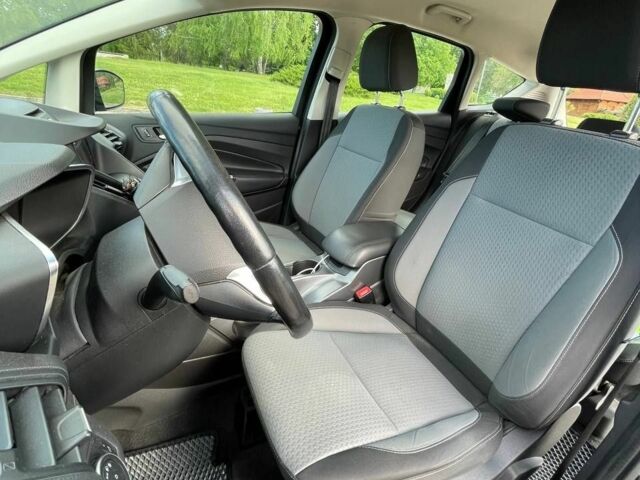 Серый Форд Си-Макс, объемом двигателя 2 л и пробегом 108 тыс. км за 12300 $, фото 6 на Automoto.ua