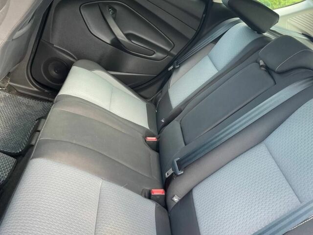 Серый Форд Си-Макс, объемом двигателя 2 л и пробегом 108 тыс. км за 12300 $, фото 3 на Automoto.ua