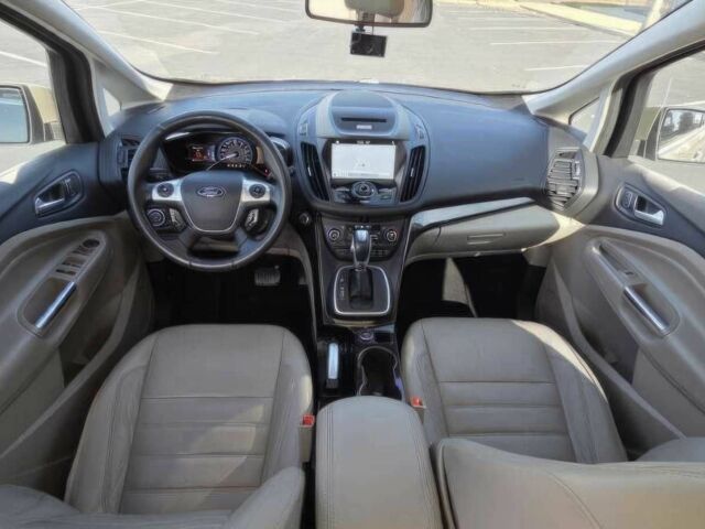 Серый Форд Си-Макс, объемом двигателя 2 л и пробегом 62 тыс. км за 4600 $, фото 7 на Automoto.ua