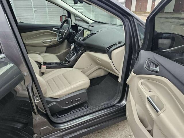 Серый Форд Си-Макс, объемом двигателя 0 л и пробегом 115 тыс. км за 8600 $, фото 3 на Automoto.ua