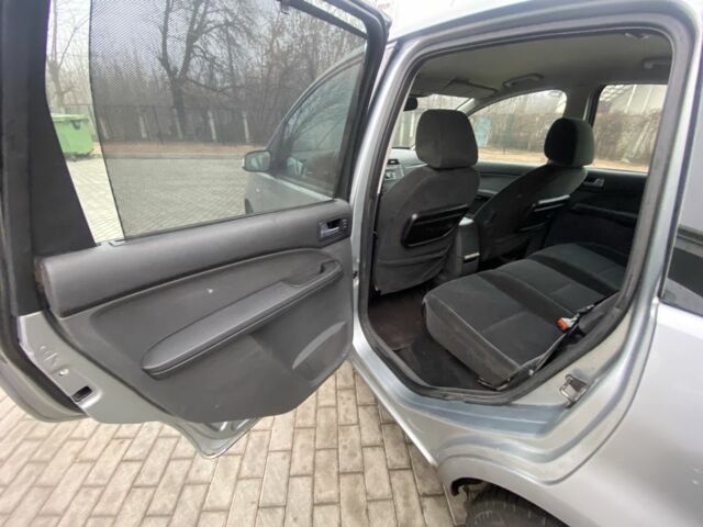 Серый Форд Си-Макс, объемом двигателя 1.6 л и пробегом 280 тыс. км за 3400 $, фото 18 на Automoto.ua