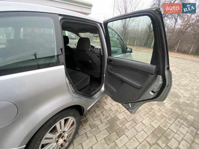 Сірий Форд Сі-Макс, об'ємом двигуна 1.56 л та пробігом 280 тис. км за 3400 $, фото 19 на Automoto.ua