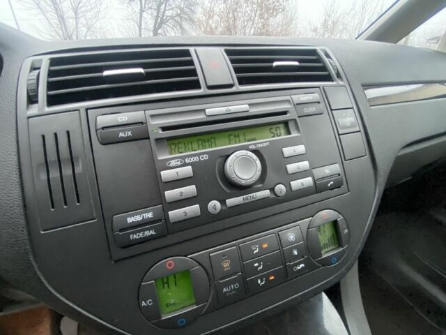 Серый Форд Си-Макс, объемом двигателя 1.6 л и пробегом 280 тыс. км за 3400 $, фото 13 на Automoto.ua