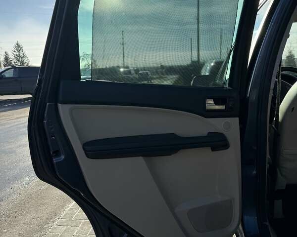 Серый Форд Си-Макс, объемом двигателя 2 л и пробегом 302 тыс. км за 5300 $, фото 10 на Automoto.ua