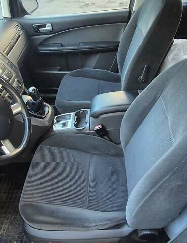 Серый Форд Си-Макс, объемом двигателя 2 л и пробегом 385 тыс. км за 5000 $, фото 4 на Automoto.ua