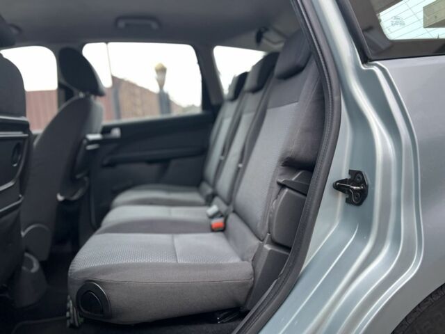 Сірий Форд Сі-Макс, об'ємом двигуна 1.6 л та пробігом 236 тис. км за 4900 $, фото 10 на Automoto.ua