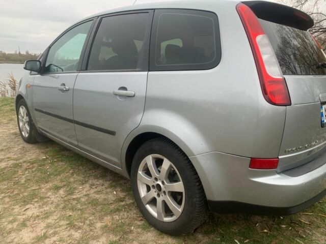 Серый Форд Си-Макс, объемом двигателя 1.8 л и пробегом 200 тыс. км за 4500 $, фото 4 на Automoto.ua