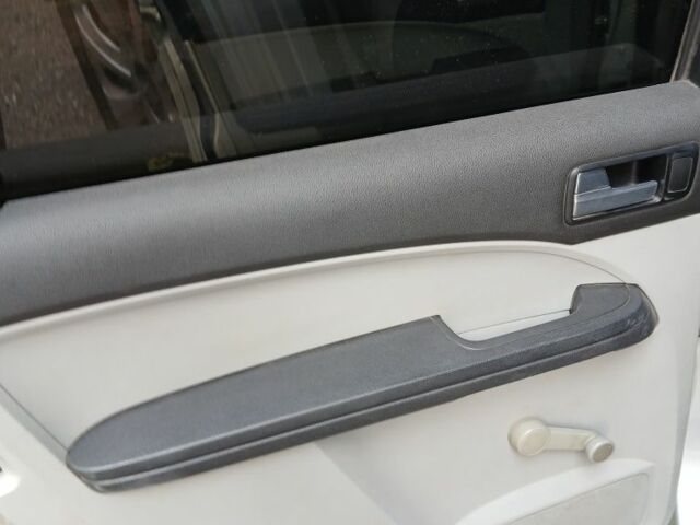 Сірий Форд Сі-Макс, об'ємом двигуна 1.6 л та пробігом 202 тис. км за 4200 $, фото 12 на Automoto.ua