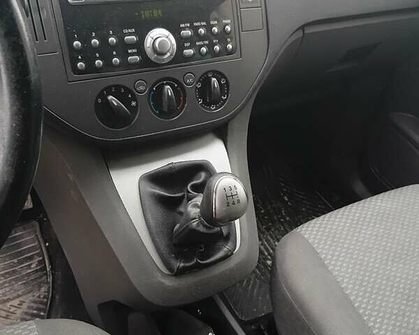 Сірий Форд Сі-Макс, об'ємом двигуна 2 л та пробігом 300 тис. км за 3700 $, фото 15 на Automoto.ua