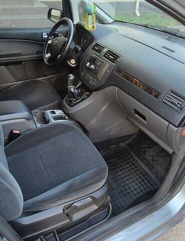 Серый Форд Си-Макс, объемом двигателя 2 л и пробегом 385 тыс. км за 5000 $, фото 12 на Automoto.ua