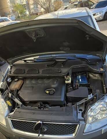 Серый Форд Си-Макс, объемом двигателя 2 л и пробегом 385 тыс. км за 5000 $, фото 7 на Automoto.ua