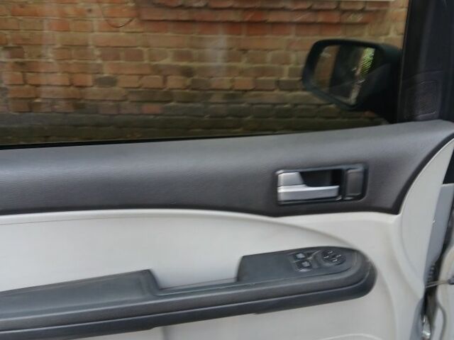 Сірий Форд Сі-Макс, об'ємом двигуна 1.6 л та пробігом 202 тис. км за 4200 $, фото 11 на Automoto.ua