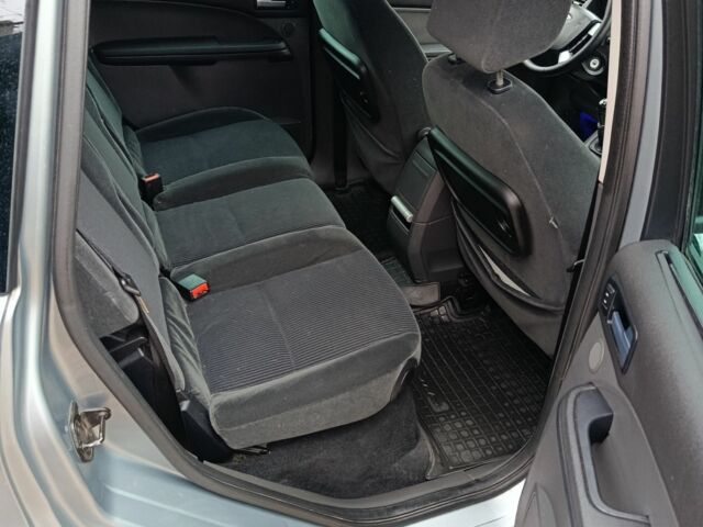 Сірий Форд Сі-Макс, об'ємом двигуна 1.8 л та пробігом 248 тис. км за 4999 $, фото 15 на Automoto.ua