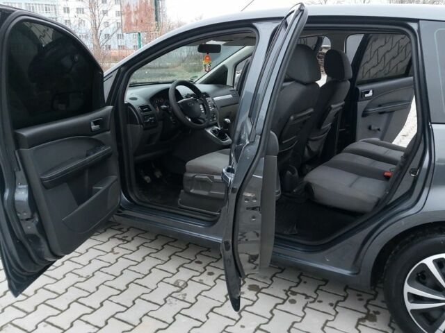 Сірий Форд Сі-Макс, об'ємом двигуна 1.8 л та пробігом 200 тис. км за 3890 $, фото 4 на Automoto.ua