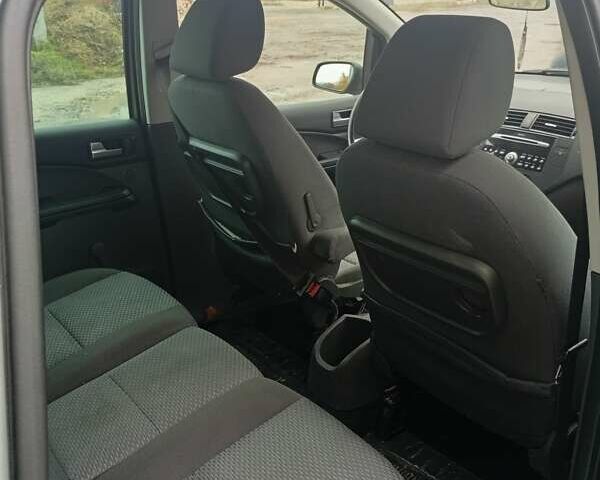 Сірий Форд Сі-Макс, об'ємом двигуна 2 л та пробігом 300 тис. км за 3700 $, фото 18 на Automoto.ua