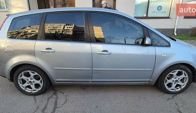 Серый Форд Си-Макс, объемом двигателя 2 л и пробегом 385 тыс. км за 5000 $, фото 2 на Automoto.ua