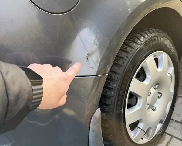 Серый Форд Си-Макс, объемом двигателя 2 л и пробегом 302 тыс. км за 5300 $, фото 34 на Automoto.ua