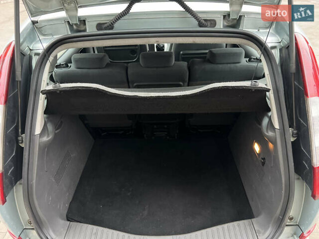 Сірий Форд Сі-Макс, об'ємом двигуна 1.56 л та пробігом 236 тис. км за 4900 $, фото 9 на Automoto.ua