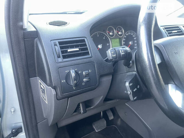 Серый Форд Си-Макс, объемом двигателя 1.6 л и пробегом 237 тыс. км за 4999 $, фото 14 на Automoto.ua