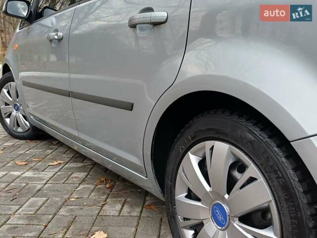 Серый Форд Си-Макс, объемом двигателя 1.75 л и пробегом 300 тыс. км за 3950 $, фото 18 на Automoto.ua