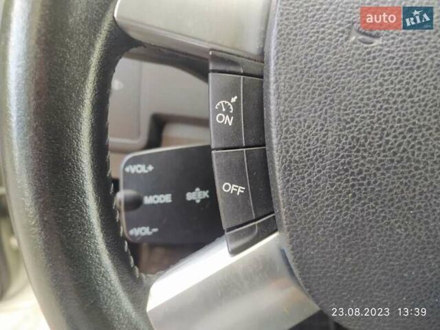 Серый Форд Си-Макс, объемом двигателя 1.8 л и пробегом 172 тыс. км за 5300 $, фото 13 на Automoto.ua