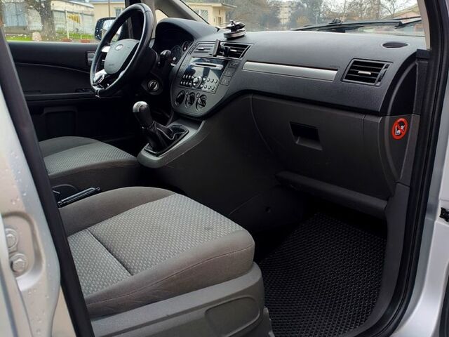 Сірий Форд Сі-Макс, об'ємом двигуна 1.6 л та пробігом 243 тис. км за 2600 $, фото 5 на Automoto.ua