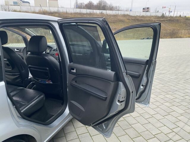 Серый Форд Си-Макс, объемом двигателя 1.8 л и пробегом 275 тыс. км за 4500 $, фото 7 на Automoto.ua