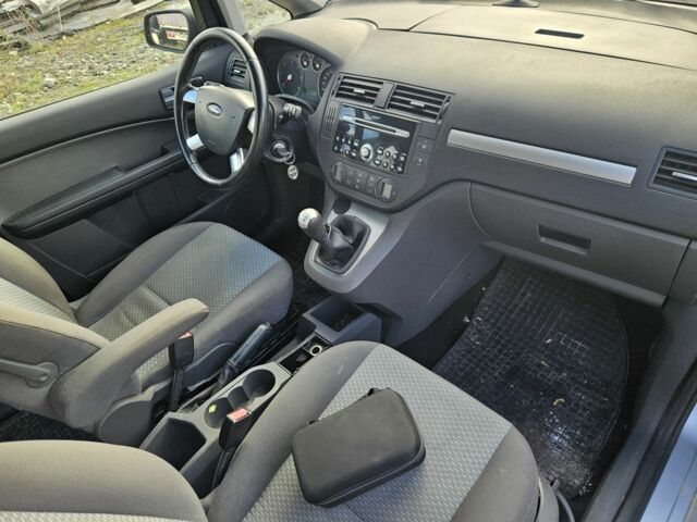 Серый Форд Си-Макс, объемом двигателя 1.6 л и пробегом 260 тыс. км за 2000 $, фото 9 на Automoto.ua