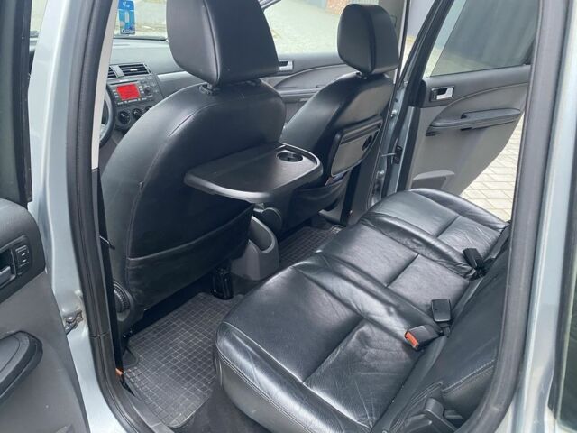 Серый Форд Си-Макс, объемом двигателя 1.8 л и пробегом 275 тыс. км за 4500 $, фото 4 на Automoto.ua