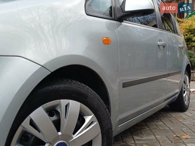 Серый Форд Си-Макс, объемом двигателя 1.75 л и пробегом 300 тыс. км за 3950 $, фото 5 на Automoto.ua