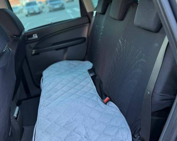 Сірий Форд Сі-Макс, об'ємом двигуна 1.6 л та пробігом 186 тис. км за 4200 $, фото 6 на Automoto.ua