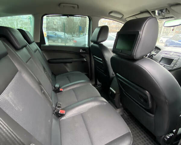 Серый Форд Си-Макс, объемом двигателя 2 л и пробегом 282 тыс. км за 4000 $, фото 16 на Automoto.ua