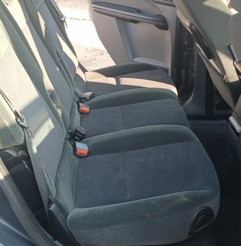 Форд Си-Макс 2005 в Чечельнике на Automoto.ua Серый Форд Си-Макс, объемом двигателя 1.8 л и пробегом 181 тыс. км за 3500 $, фото 9 на Automoto.ua