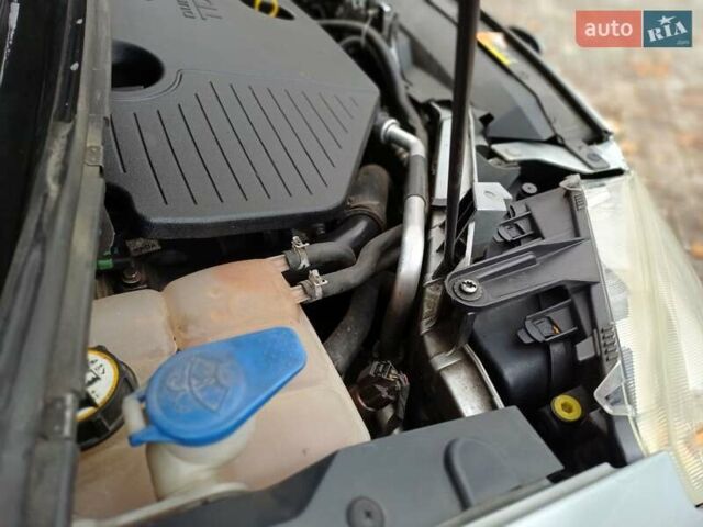 Серый Форд Си-Макс, объемом двигателя 1.75 л и пробегом 300 тыс. км за 3950 $, фото 39 на Automoto.ua