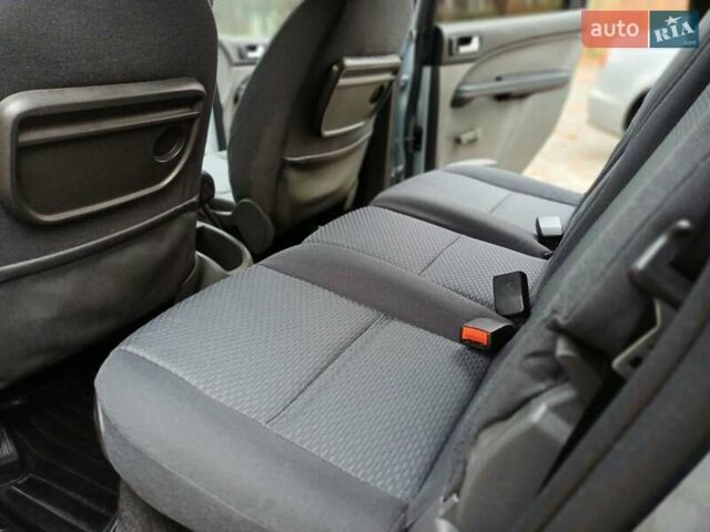 Серый Форд Си-Макс, объемом двигателя 1.75 л и пробегом 300 тыс. км за 3950 $, фото 30 на Automoto.ua