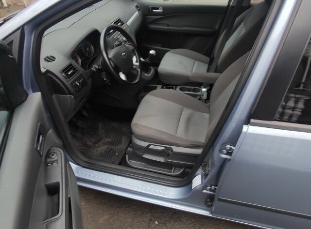 Серый Форд Си-Макс, объемом двигателя 1.8 л и пробегом 180 тыс. км за 4350 $, фото 7 на Automoto.ua