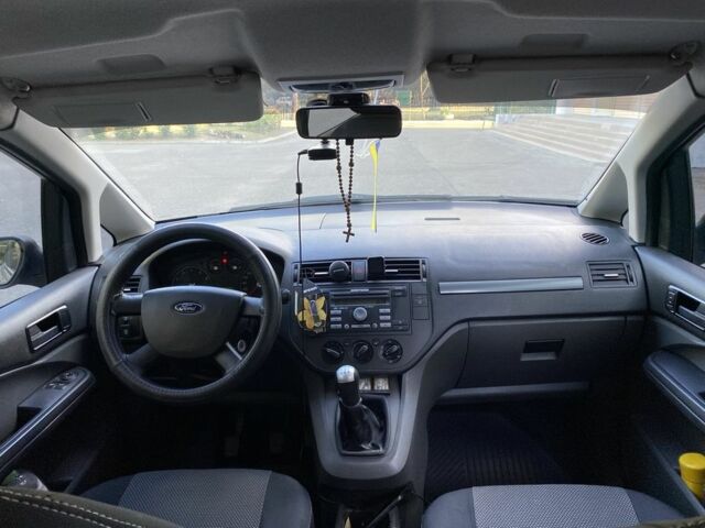 Серый Форд Си-Макс, объемом двигателя 1.6 л и пробегом 226 тыс. км за 5000 $, фото 4 на Automoto.ua