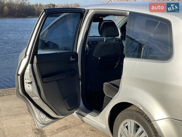 Сірий Форд Сі-Макс, об'ємом двигуна 1.8 л та пробігом 283 тис. км за 3300 $, фото 9 на Automoto.ua