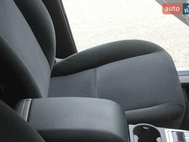 Сірий Форд Сі-Макс, об'ємом двигуна 2 л та пробігом 108 тис. км за 6999 $, фото 28 на Automoto.ua