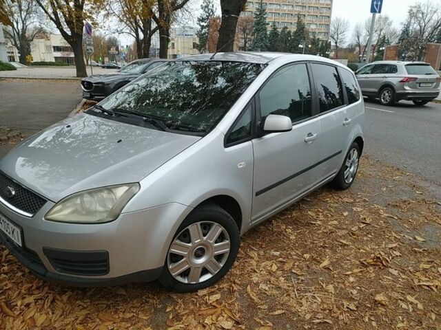 Серый Форд Си-Макс, объемом двигателя 1.6 л и пробегом 330 тыс. км за 3950 $, фото 1 на Automoto.ua