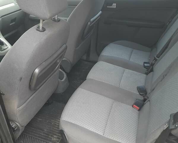 Серый Форд Си-Макс, объемом двигателя 2 л и пробегом 212 тыс. км за 5100 $, фото 4 на Automoto.ua