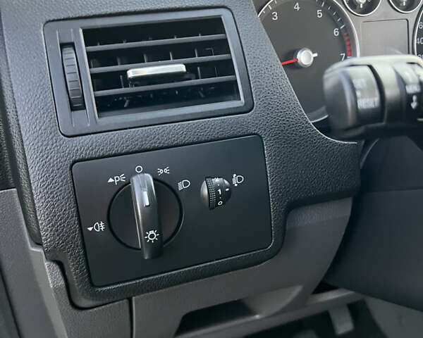 Серый Форд Си-Макс, объемом двигателя 1.8 л и пробегом 203 тыс. км за 5100 $, фото 14 на Automoto.ua