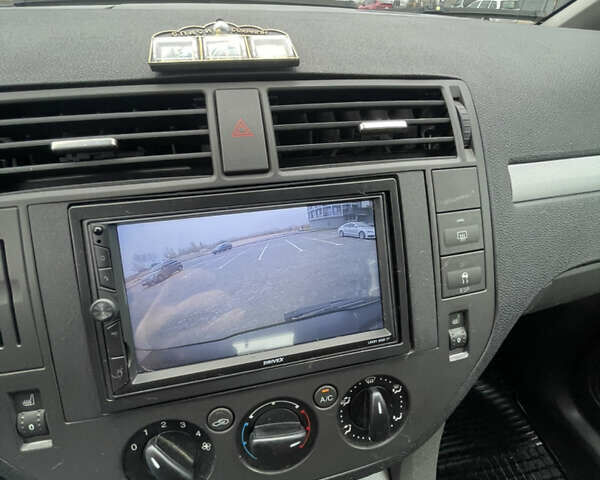 Сірий Форд Сі-Макс, об'ємом двигуна 1.6 л та пробігом 200 тис. км за 5300 $, фото 14 на Automoto.ua