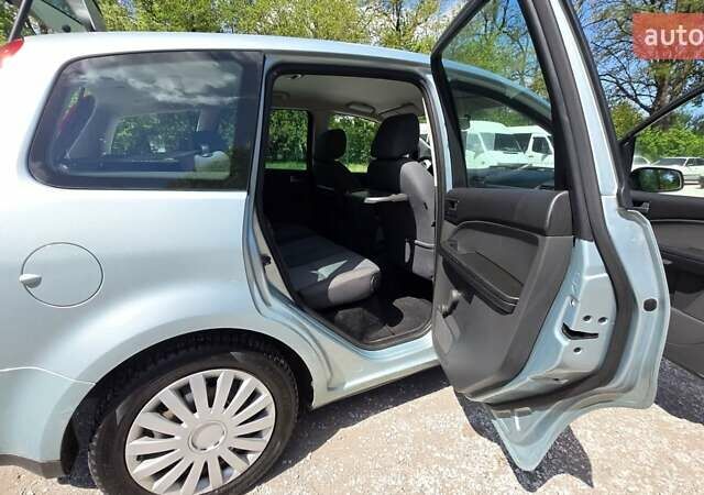 Серый Форд Си-Макс, объемом двигателя 1.6 л и пробегом 226 тыс. км за 4999 $, фото 8 на Automoto.ua