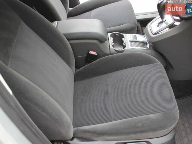 Сірий Форд Сі-Макс, об'ємом двигуна 2 л та пробігом 108 тис. км за 6999 $, фото 27 на Automoto.ua