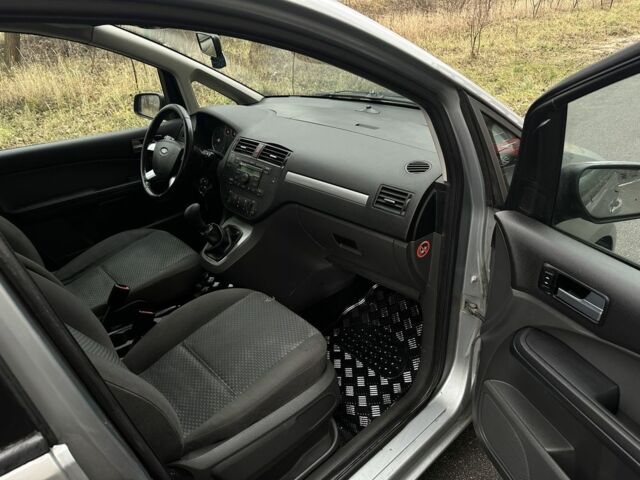 Серый Форд Си-Макс, объемом двигателя 1.6 л и пробегом 252 тыс. км за 2350 $, фото 15 на Automoto.ua