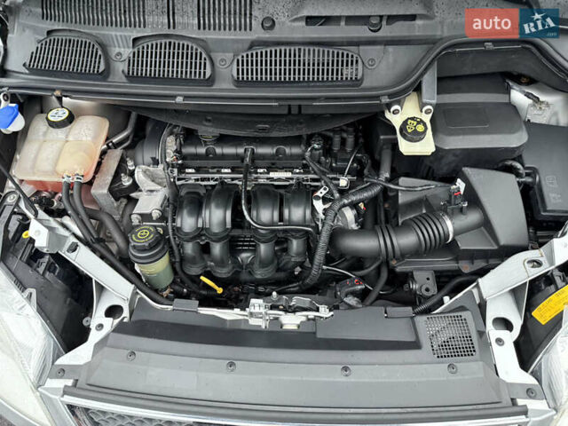 Форд Сі-Макс 2006 у Вінниці на Automoto.ua Сірий Форд Сі-Макс, об'ємом двигуна 1.6 л та пробігом 172 тис. км за 4999 $, фото 58 на Automoto.ua