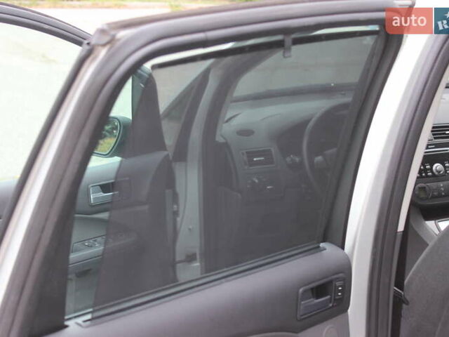 Сірий Форд Сі-Макс, об'ємом двигуна 2 л та пробігом 108 тис. км за 6999 $, фото 18 на Automoto.ua