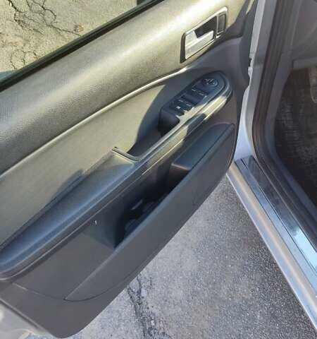 Серый Форд Си-Макс, объемом двигателя 1.6 л и пробегом 250 тыс. км за 5099 $, фото 8 на Automoto.ua