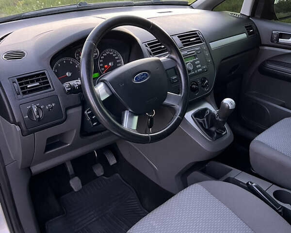 Серый Форд Си-Макс, объемом двигателя 1.8 л и пробегом 203 тыс. км за 5100 $, фото 15 на Automoto.ua